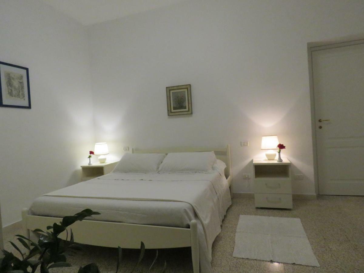 Alla Foce Del Magra - Appartamenti Sul Fiume Con Posto Barca Vicino Cinque Terre 阿梅利亚 外观 照片