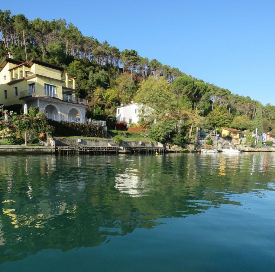 Alla Foce Del Magra - Appartamenti Sul Fiume Con Posto Barca Vicino Cinque Terre 阿梅利亚 外观 照片
